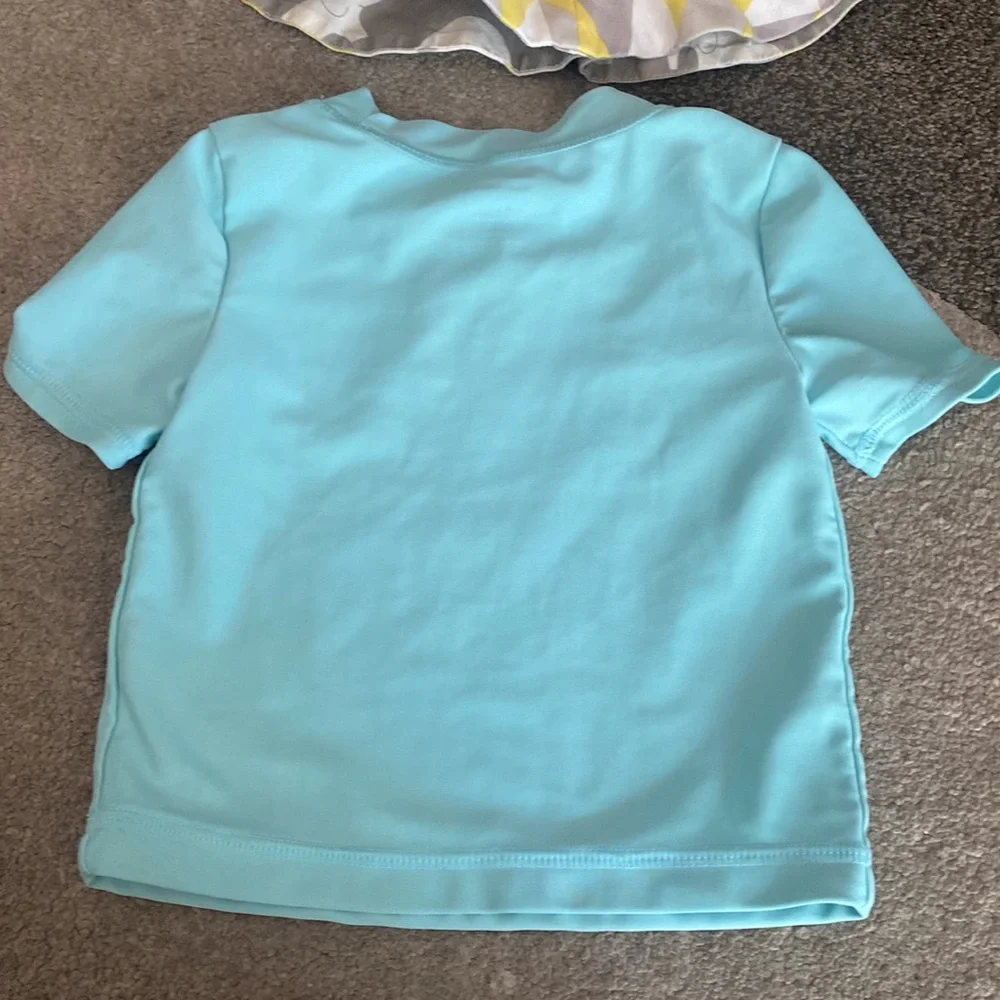 CARTERS Baby Girl Unicorn Rashguard with Gymboree hat